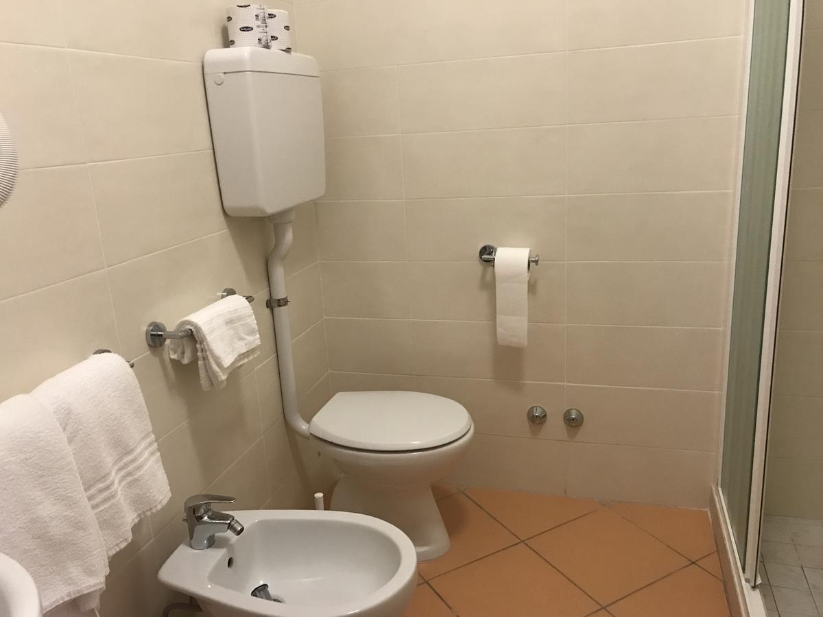 تّشيرفييا Roma Suite Apartments المظهر الخارجي الصورة